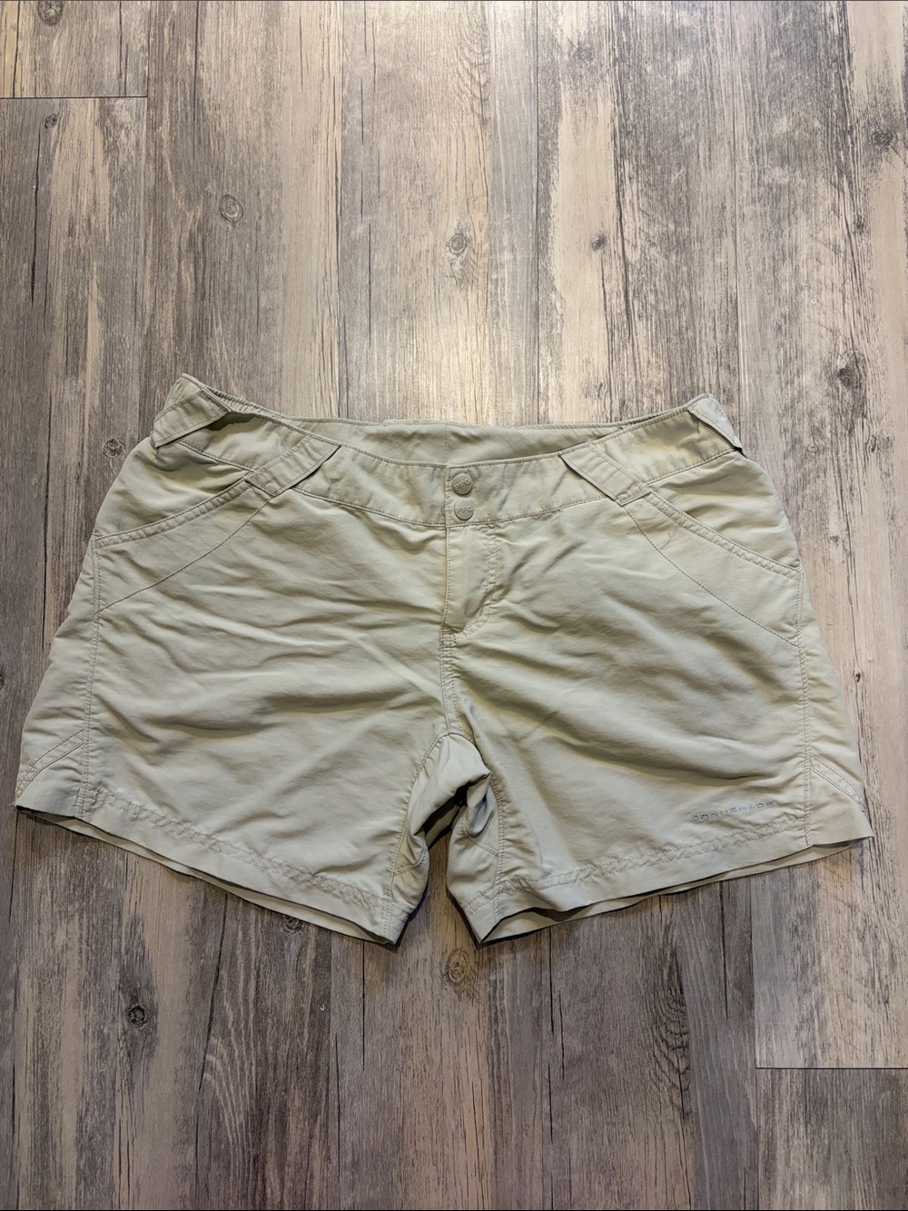 Columbia Womens PFG shorts